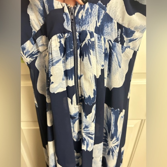 Windsor Bea Formal Floral Wrap Dress Size Medium NWT - Picture 10 of 15